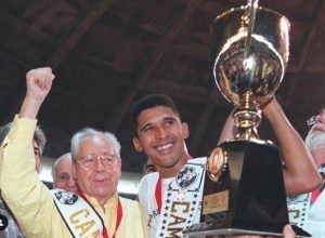 manoel-tobias-volta-ao-maracanazinho-e-sera-destaque-em-vasco-x-corinthians-pela-copa-lnf