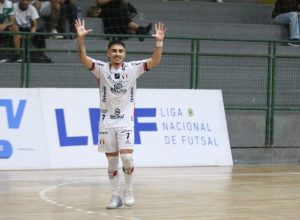 joinville-vence-blumenau-em-jogo-historico-e-avanca-na-copa-lnf