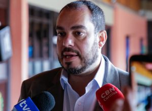 vice-prefeito-de-curitiba-confirma-pre-candidatura-a-deputado-federal