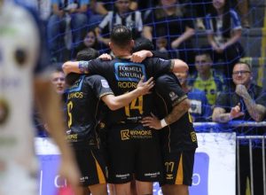 magnus-encerra-invencibilidade-do-pato-na-arena-claudio-petrycoski-e-encosta-na-lideranca