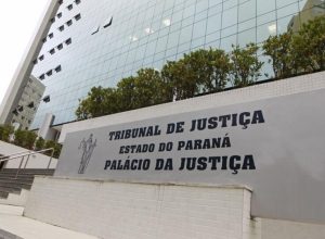 tj-pr-recua-e-desiste-de-bonus-de-r$-14-mil-para-juizes