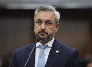 deputado-diz-por-que-renato-freitas,-do-pt,-deve-perder-mandato;-assista