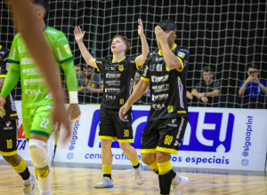 jaragua-futsal-anuncia-venda-de-ingressos-promocionais-para-classico-contra-o-pato