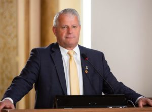 tre-pr-cassa-mandato-de-vereador-de-curitiba-por-fraude-em-cota-de-genero