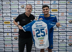 pivo-pedro-carioca-e-apresentado-oficialmente-no-pato-futsal