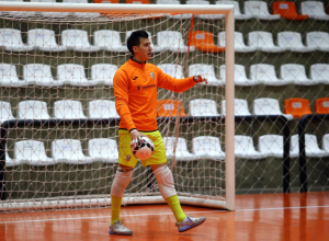 vice-em-2021,-goleiro-da-acbf-mira-titulo-da-libertadores-em-carlos-barbosa:-“quero-muito-vencer”