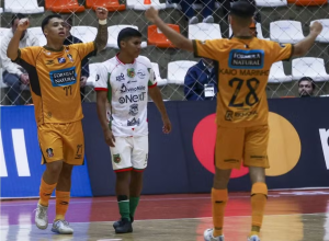magnus-resolve-no-1o-tempo-e-estreia-com-vitoria-na-libertadores-de-futsal