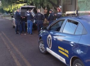 homem-e-detido-por-resistencia-e-desobediencia-apos-denuncia-de-embriaguez-ao-volante