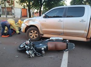 motociclista-fica-ferida-apos-acidente-no-bairro-tropical,-em-cascavel