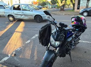 motociclista-fica-ferido-ao-bater-contra-lateral-de-carro-no-bairro-sao-cristovao