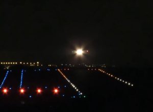 falha-no-sistema-de-iluminacao-da-pista-provoca-cancelamentos-e-desvios-de-voos-em-cascavel