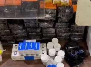 receita-federal-apreende-medicamentos-para-emagrecer-e-anabolizantes-na-ponte-da-amizade