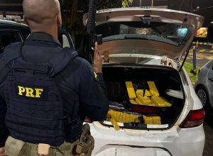 prf-apreende-123-quilos-de-maconha-e-3-mil-macos-de-cigarros-em-menos-de-10-minutos-na-br-277