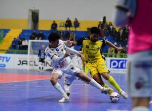 chopinzinho-vence-o-sao-miguel,-assume-a-lideranca-e-amplia-boa-fase-na-lnf-silver-cresol