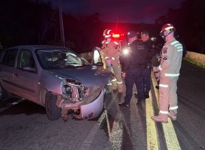carro-bate-em-mureta-na-pr-180-e-deixa-homem-ferido-em-cascavel