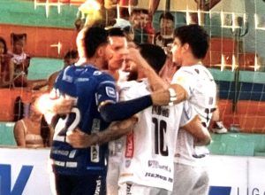 jaragua-supera-apodi-nos-minutos-finais-e-avanca-as-quartas-de-final-da-copa-lnf