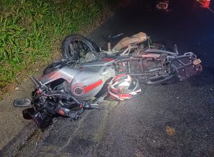 motociclista-fica-gravemente-ferido-em-colisao-na-br-373-em-guamiranga