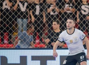 bicampeao-da-liga-nacional,-canabarro-anuncia-a-aposentadoria-do-futsal
