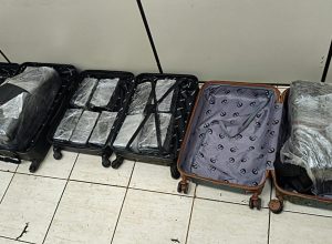 quatro-pessoas-sao-presas-com-quase-48-quilos-de-maconha-e-cigarros-contrabandeados-em-cascavel
