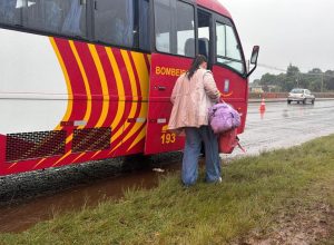 tombamento-de-onibus-deixa-cerca-de-20-feridos-na-br-277