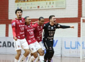 atlantico-faz-6-a-1-no-pato-em-erechim-e-amplia-vantagem-na-lideranca-da-lnf-cresol