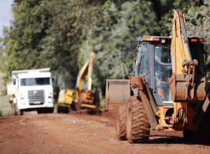 prefeitura-autoriza-asfaltamento-da-estrada-4-fronteiras-com-investimento-de-r$-8,2-milhoes