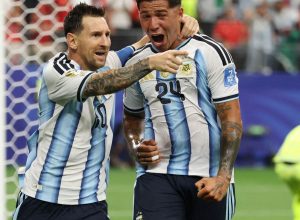 messi-se-isola-na-artilharia-das-copas-e-argentina-vai-ao-mata-mata