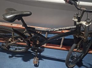suspeito-abandona-bicicleta-e-escada-ao-fugir-da-guarda-municipal-em-cascavel