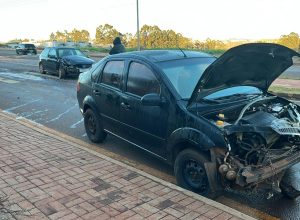 batida-entre-dois-carros-e-registrada-na-avenida-piquiri-em-cascavel