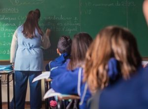 curitiba-sanciona-lei-que-abre-caminho-para-modelo-civico-militar-na-rede-municipal-de-ensino