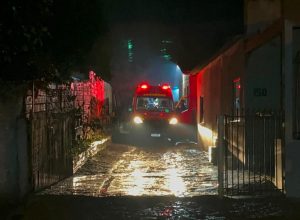 mulher-e-atingida-por-escora-de-construcao-e-fica-ferida-em-cascavel