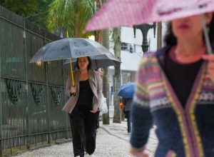 temporal-deixa-rastro-de-destruicao-em-sete-cidades-do-parana