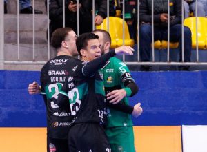 briga-pelos-playoffs-fica-mais-quente-apos-a-10a-rodada;-veja-os-resultados