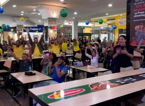 cascavelenses-celebram-classificacao-do-brasil-na-copa-do-mundo