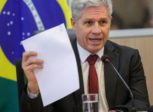 governo-pode-prorrogar-brasil-soberano,-diz-teixeira 