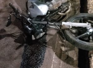 acidente-em-cruzamento-da-avenida-tancredo-neves-deixa-dois-feridos-em-cascavel