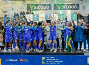 brasil-e-tricampeao-do-torneio-internacional-de-futsal-feminino-em-xanxere