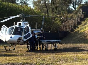 helicoptero-do-consamu-traz-vitima-grave-de-acidente-na-br-369-para-cascavel