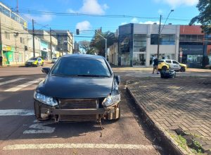 viatura-da-pm-se-envolve-em-acidente-no-centro-de-cascavel;-ninguem-se-feriu