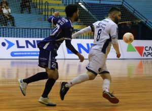 tubarao-joga-na-arena-neste-sabado