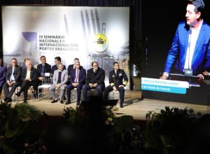 porto-de-paranagua-sera-decisivo-para-dobrar-pib-paranaense,-diz-ratinho-junior