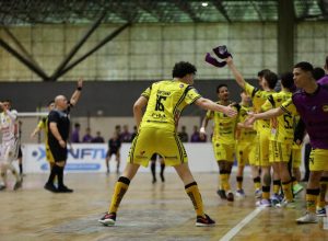 jaragua-bate-atual-campeao-e-assume-lideranca-do-talentos-lnf