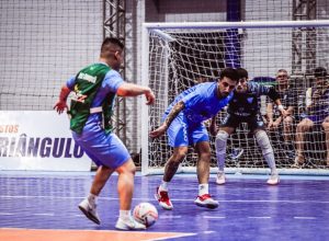 velez-retoma-treinos-com-foco-total-em-duelo-contra-o-cruzeiro