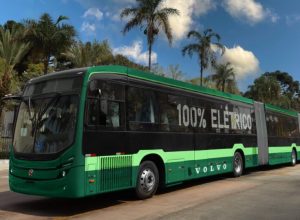 volvo-faz-1a-venda-de-novos-modelos-de-onibus-eletricos-produzidos-em-curitiba