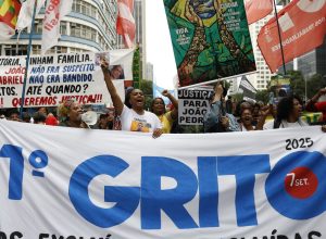 desfile-e-grito-dos-excluidos-tomam-as-ruas-do-centro-do-rio