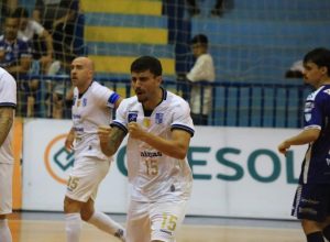 minas-vence-foz-cataratas-e-mantem-sequencia-positiva-na-lnf
