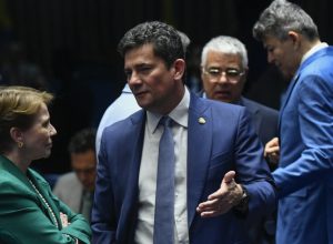 moro-tenta-atrair-aliados-de-ratinho-junior-para-fortalecer-projeto-ao-governo-em-2026