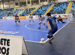 tubarao-recebe-o-joacaba-em-dois-jogos