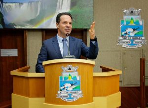 fundador-da-cellshop-e-homenageado-como-cidadao-honorario-apos-construir-imperio-na-fronteira