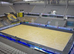 pronto-para-inauguracao:-novo-piso-da-arena-jaragua-e-finalizado-para-estreia-em-classico